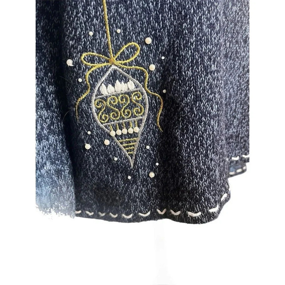 REFERENCE POINT NEW YORK BLACK & Blue HOLIDAY XMAS SWEATER CARDIGAN SIZE LARGE - Picture 6 of 8